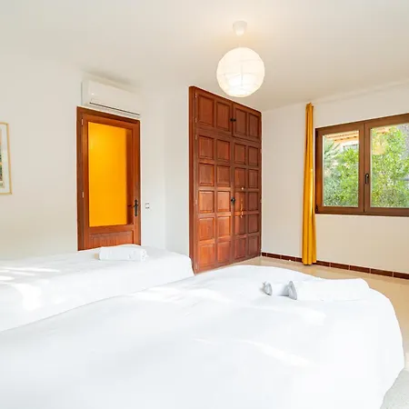 Villa Rivo - *